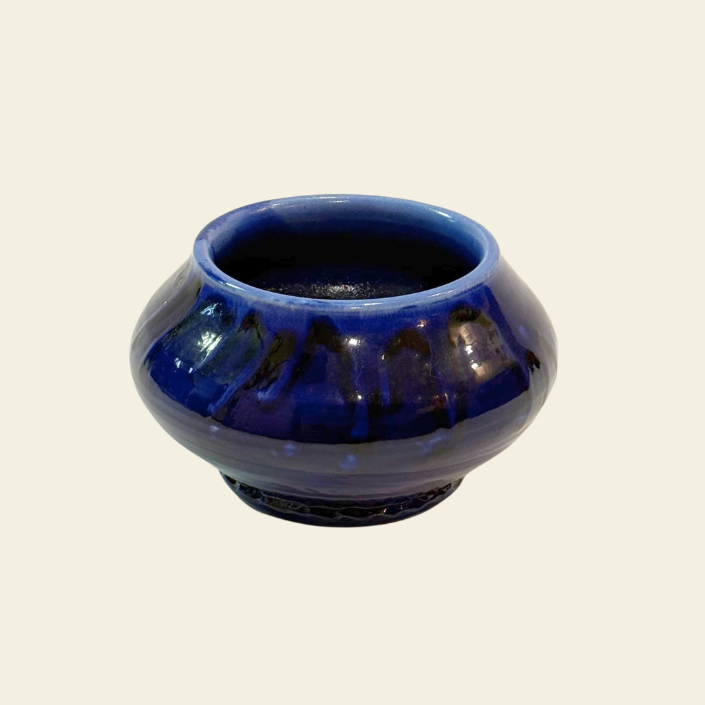Vintage blue vase 2
