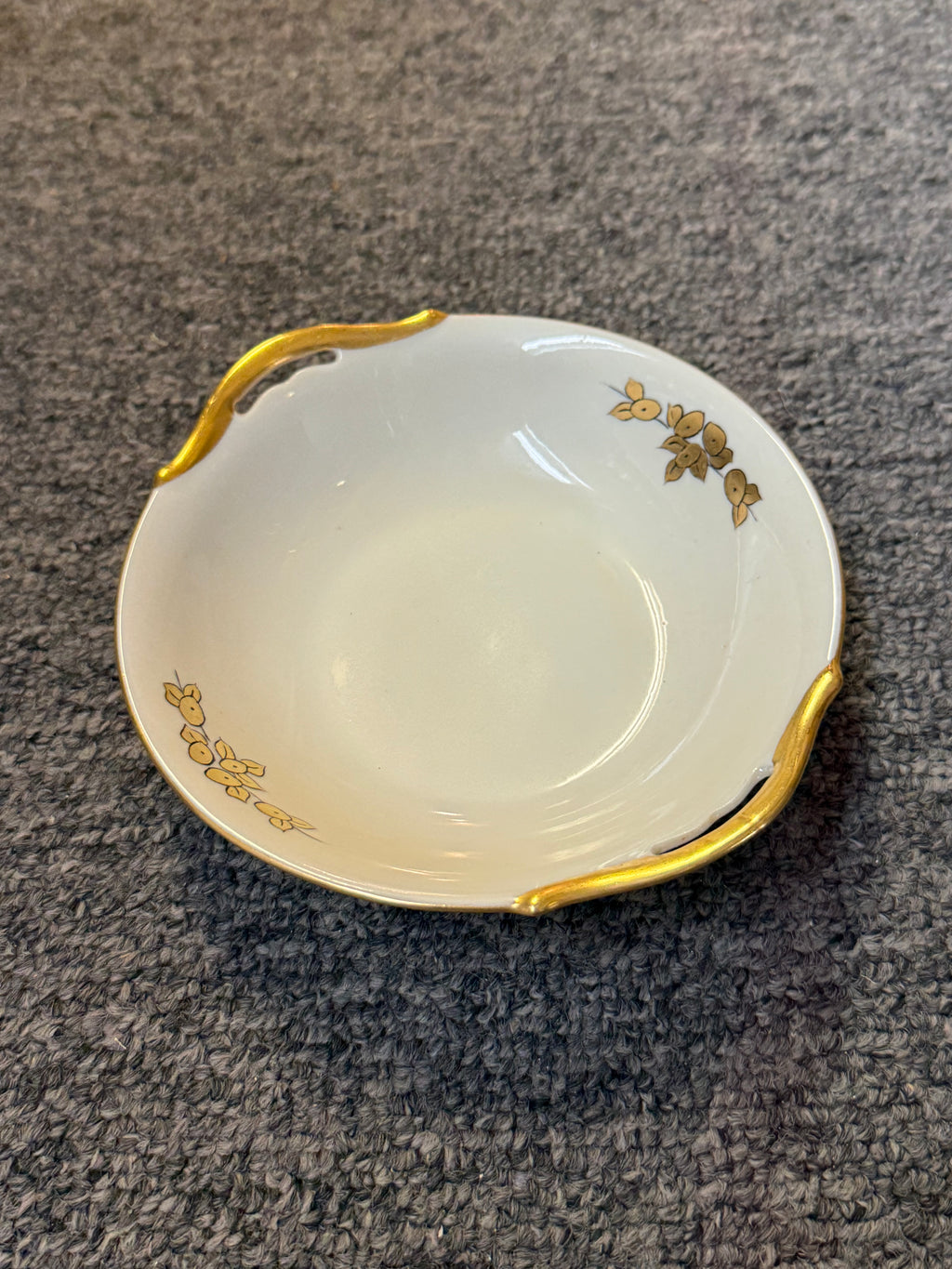 Various china trinket dishes